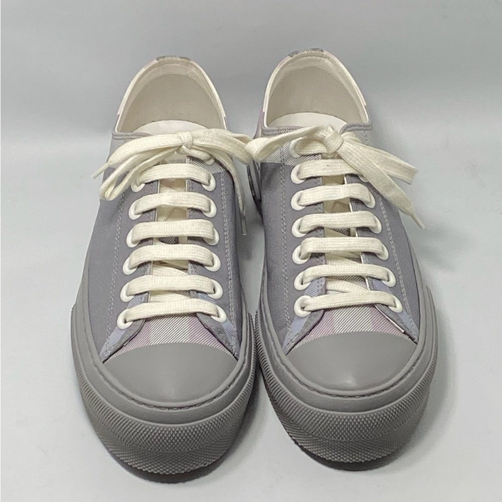Burberry Check Canvas Low-Top Sneakers size 39.5 - Picture 2 of 12